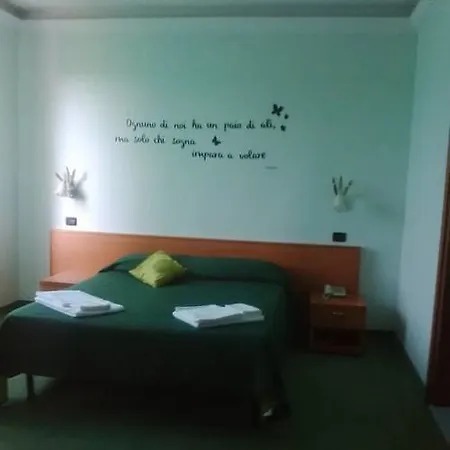 Hotel Gli Archi 3*